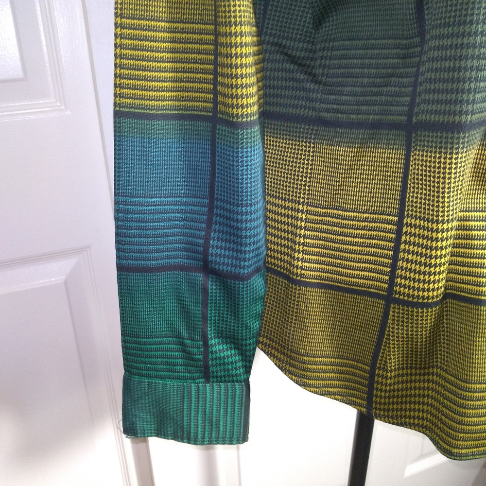 7TH AVENUE DESIGN STUDIO Womans Plaid Button-Up Shirt in Green and Yellow- L - Picture 4 of 10